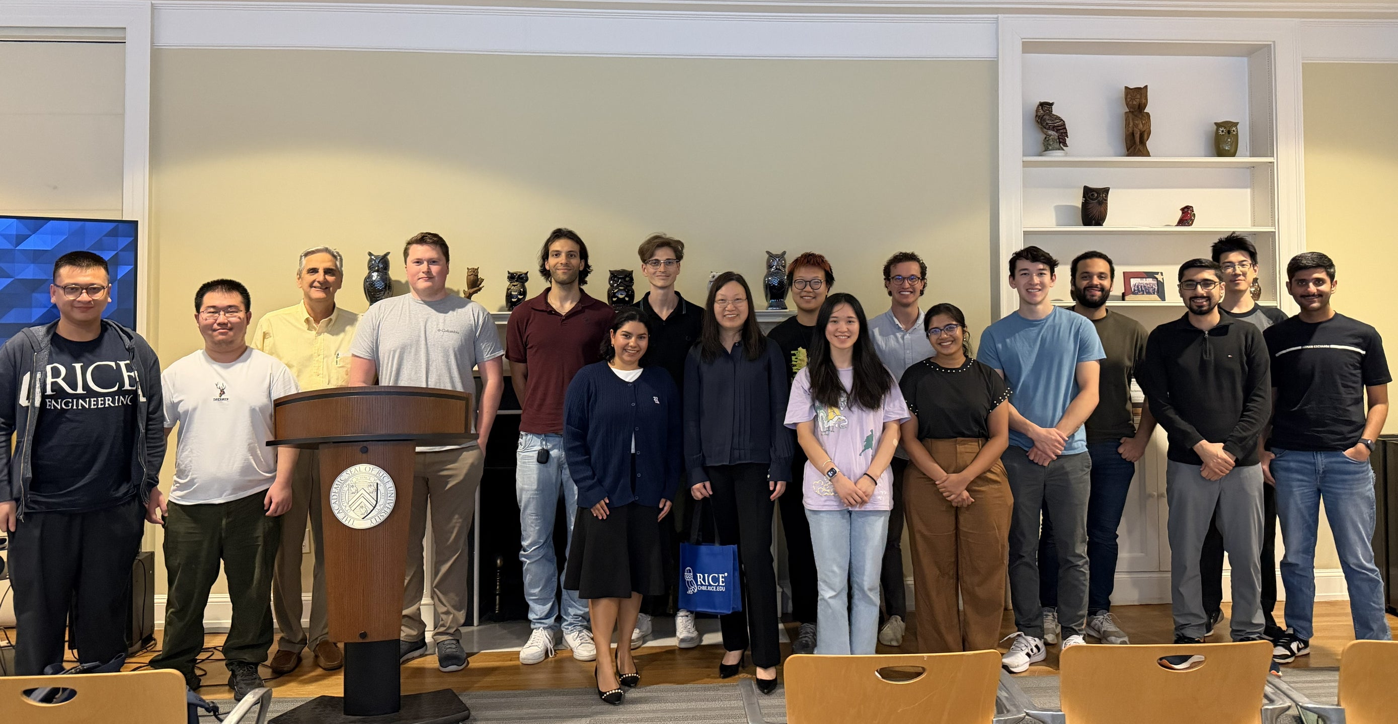 Students with Xueying Xie for Fireside Chat